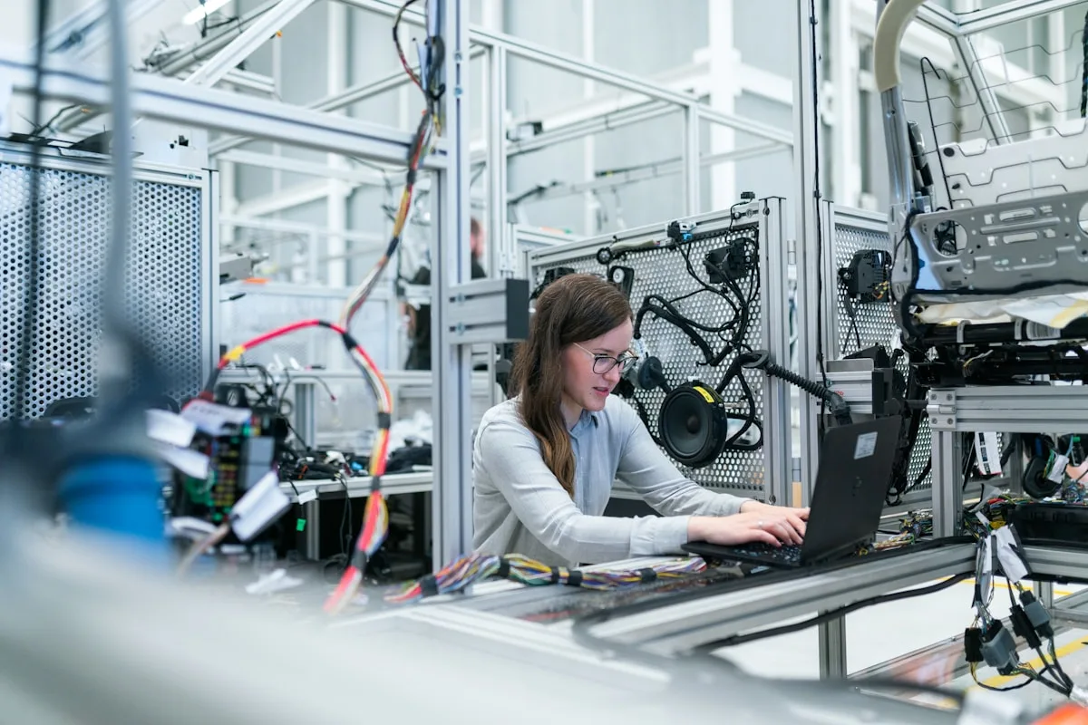 Dépannage informatique : quand appeler un technicien ?